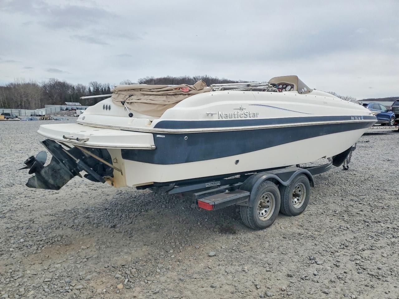 Unk Nauticstar