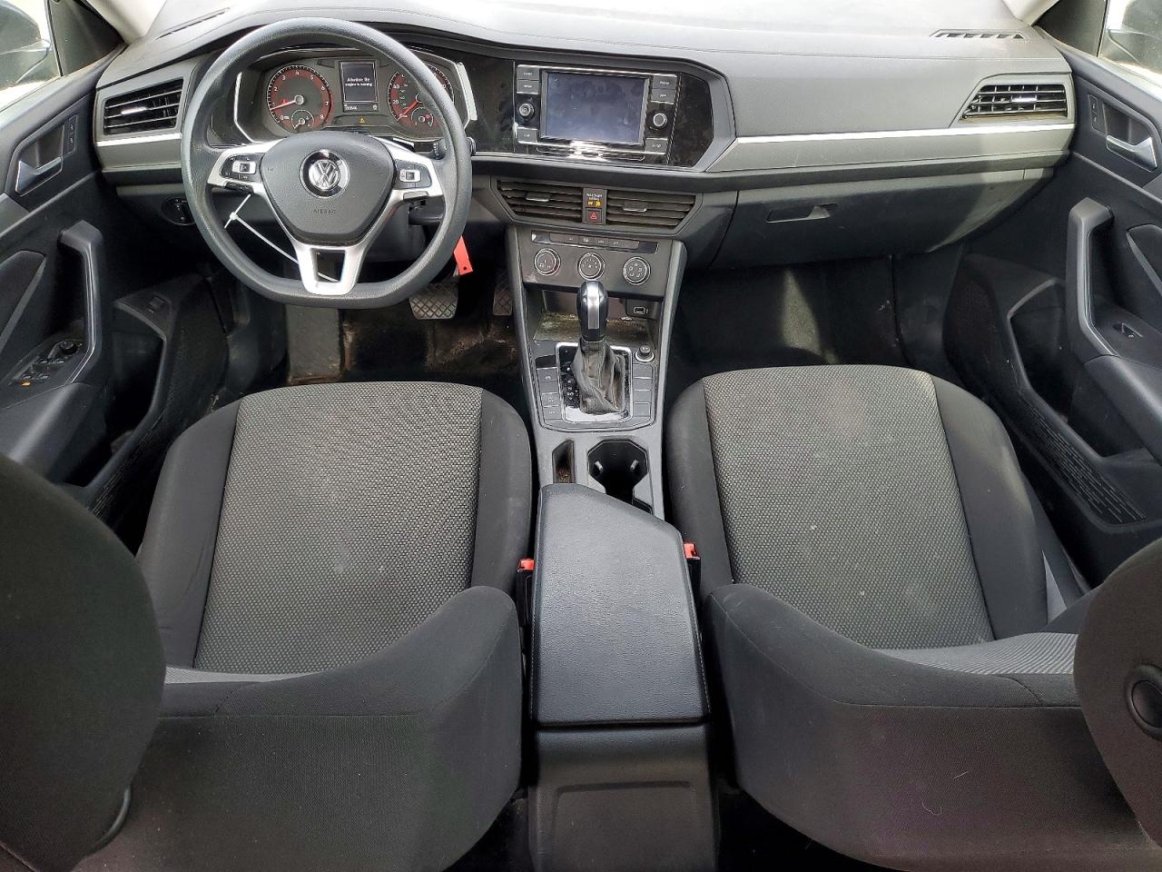 Volkswagen Jetta S