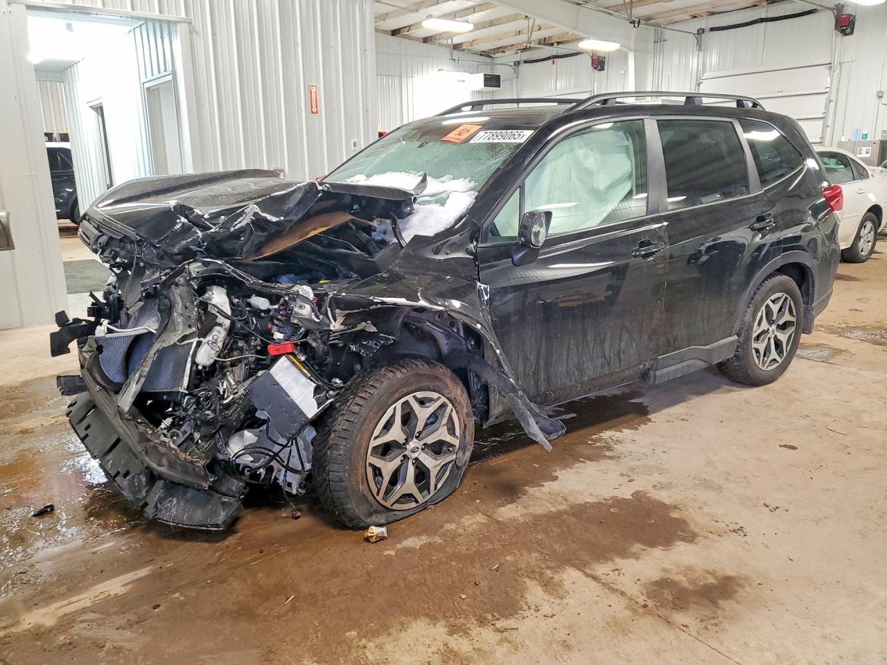 Salvage Subaru Forester Image