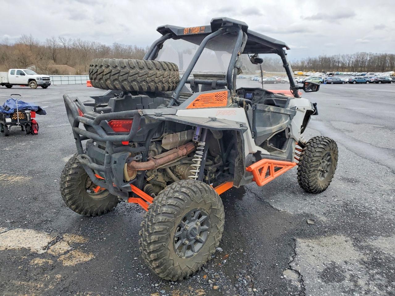 Polaris RZR