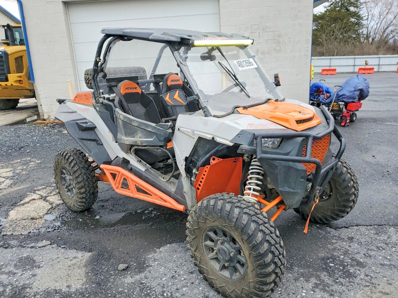 Salvage Polaris RZR Image
