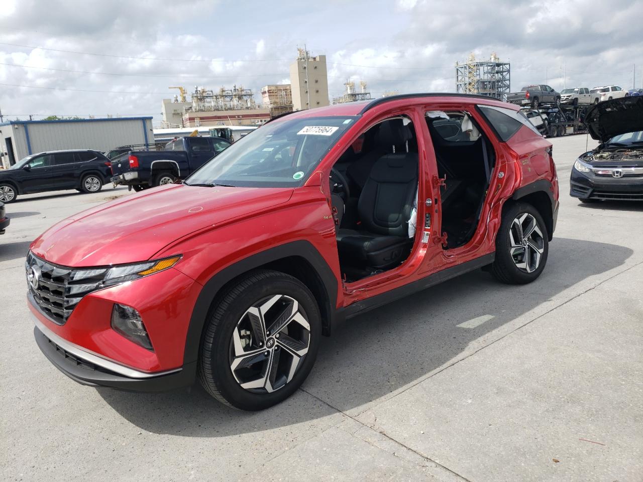 Salvage Hyundai TUCSON Image