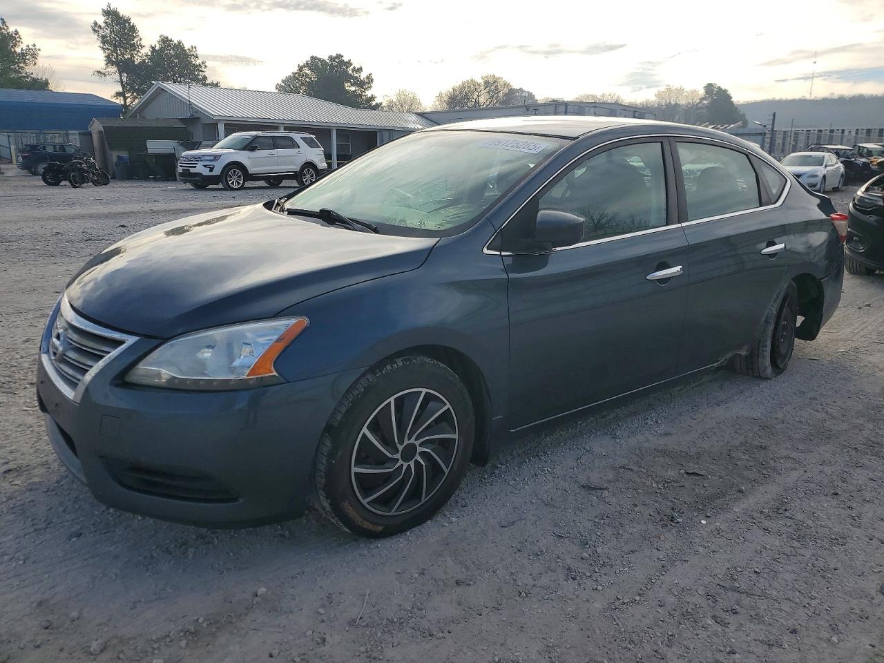 Salvage Nissan Sentra Image
