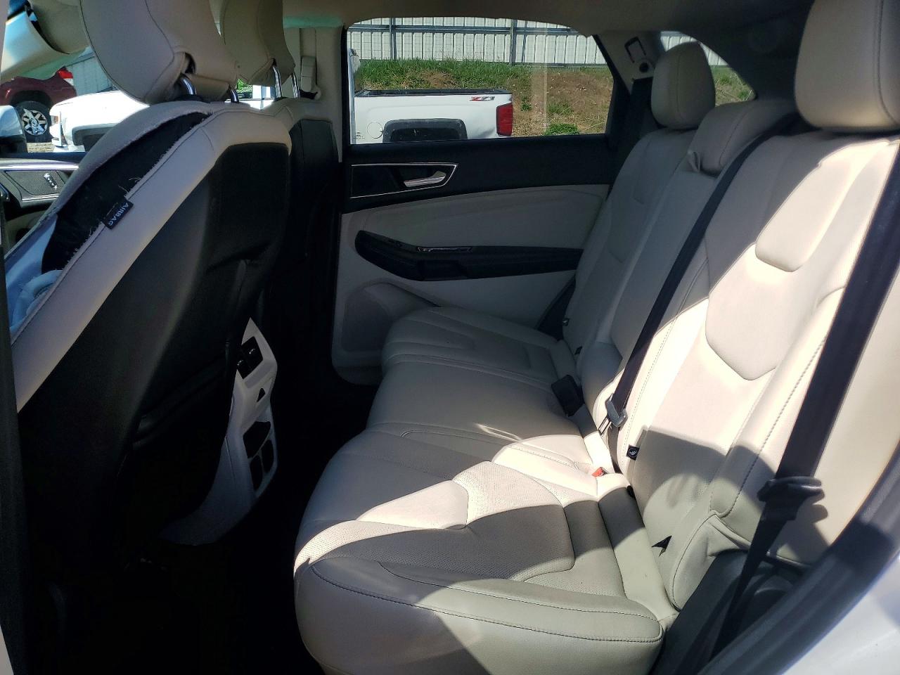 Ford Edge Titanium