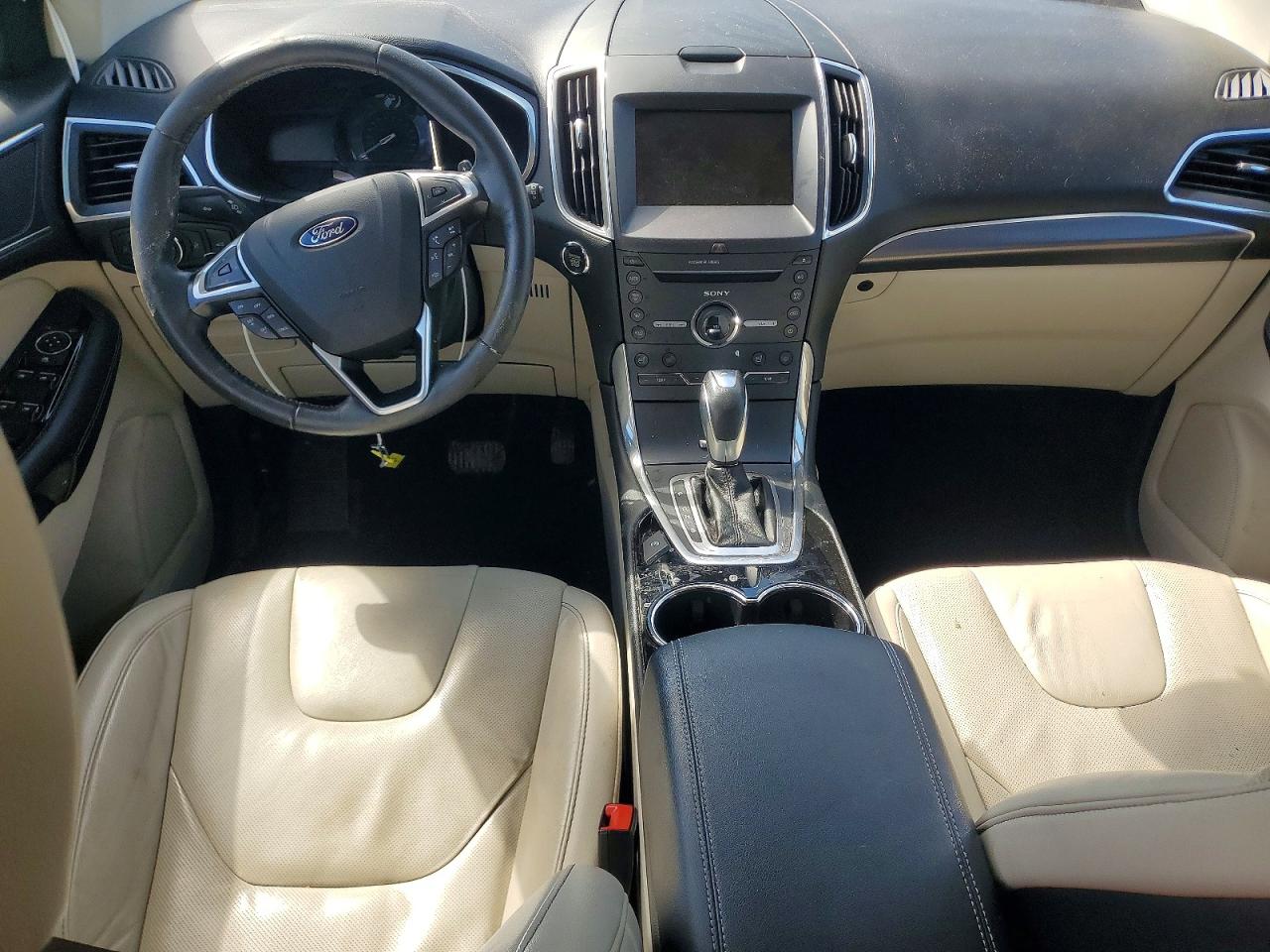 Ford Edge Titanium