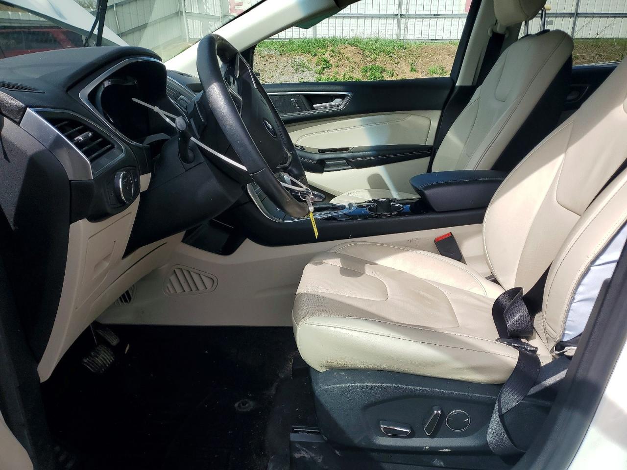 Ford Edge Titanium