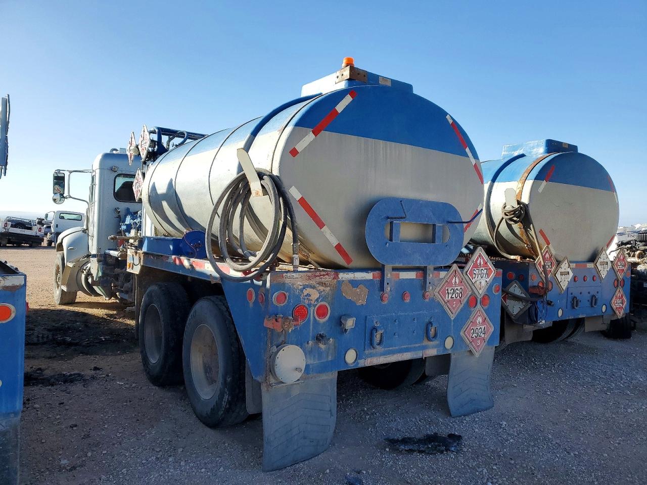 Peterbilt 348