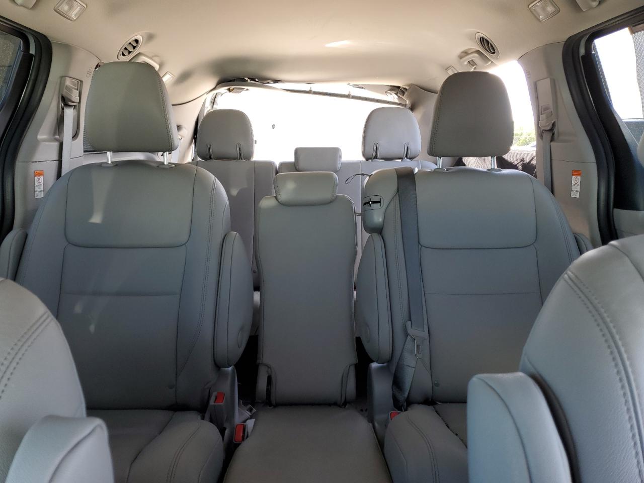 Toyota Sienna Xle 8-passenger