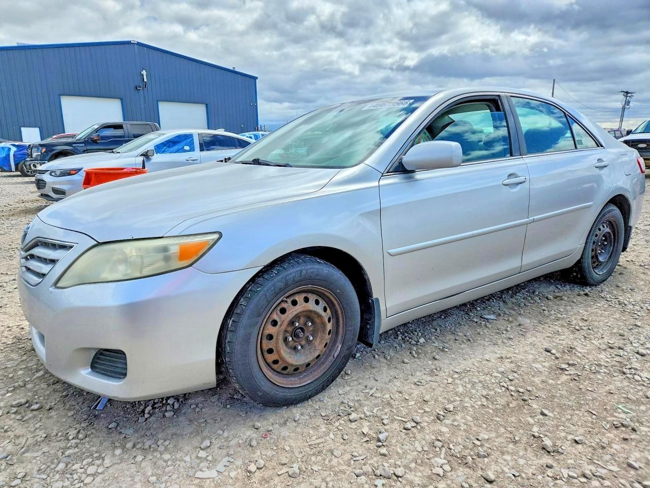 Salvage Toyota Camry Image