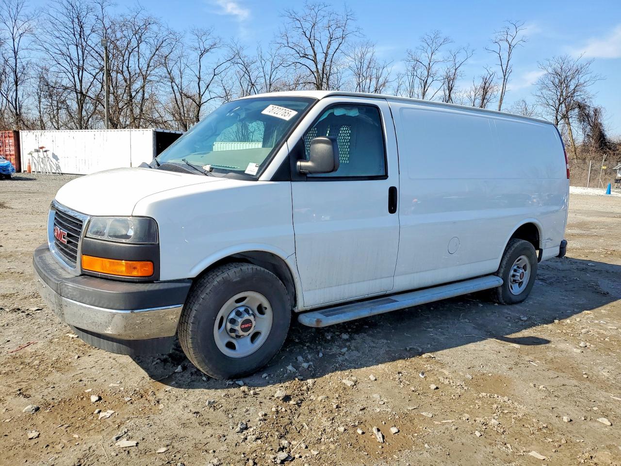 Salvage GMC Savana Image