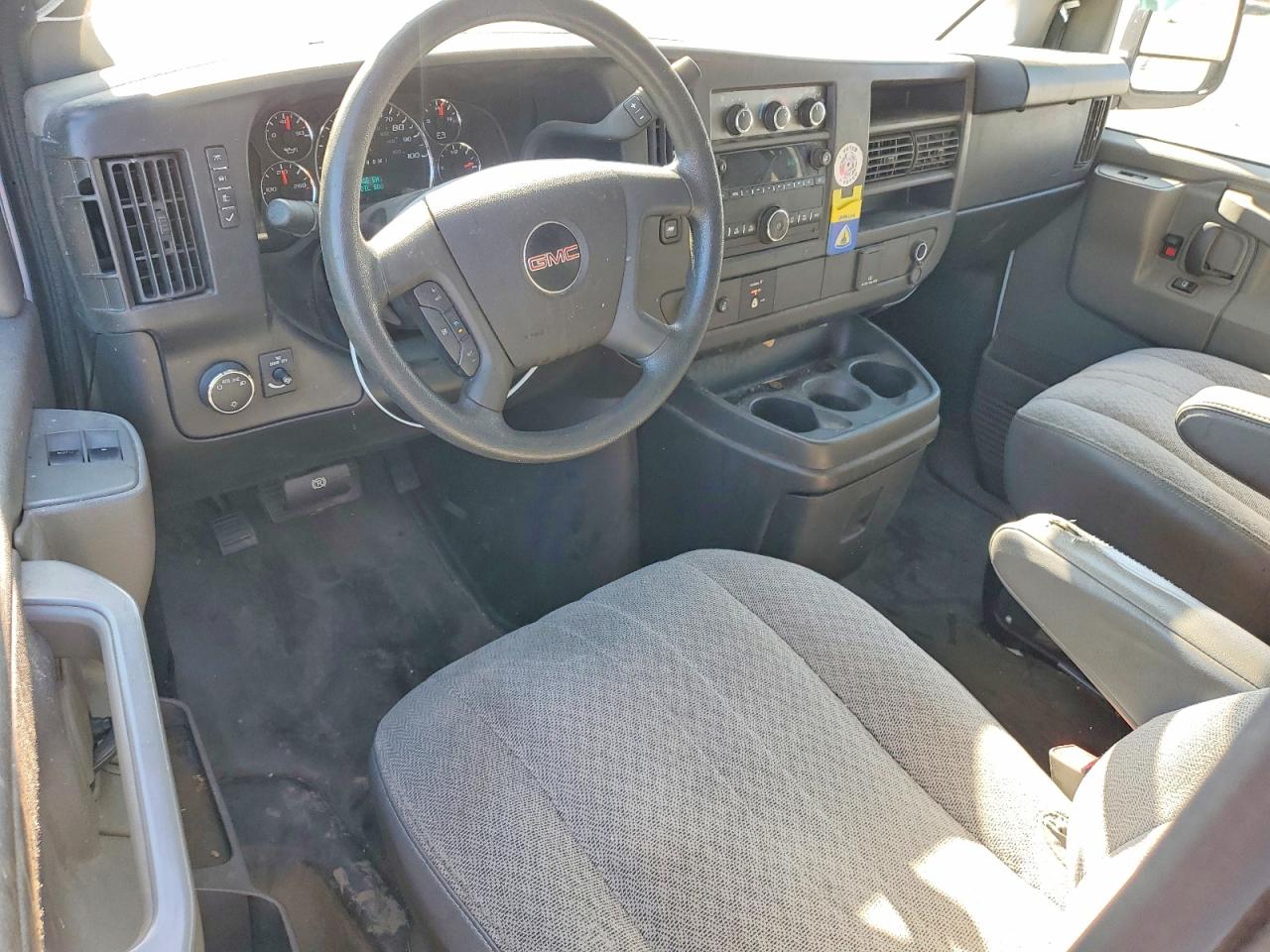 GMC Savana G2500