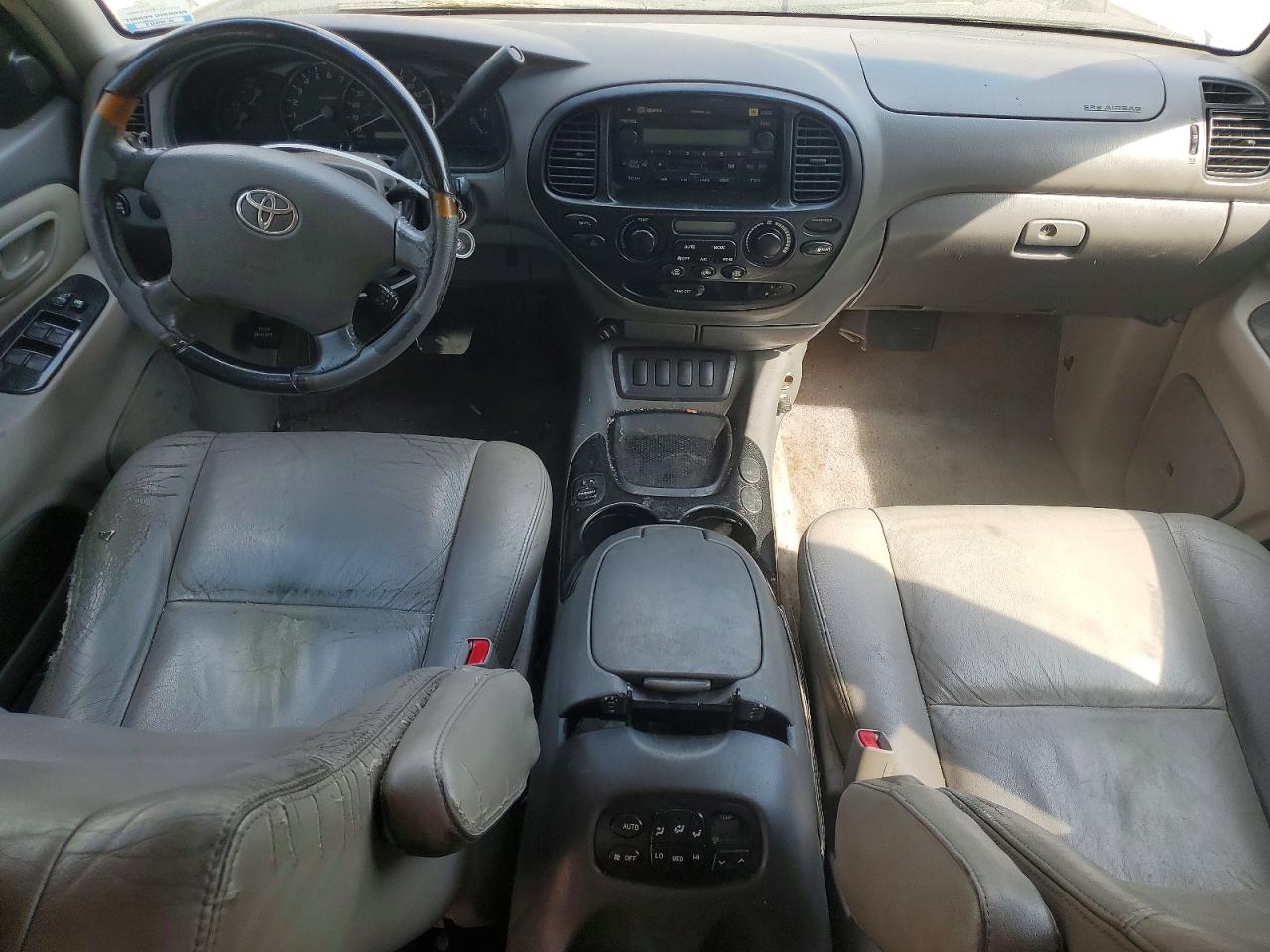 Toyota Sequoia Sr5