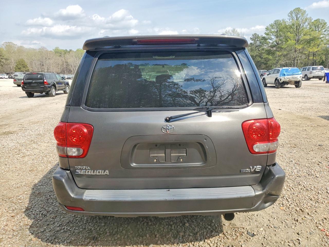 Toyota Sequoia Sr5