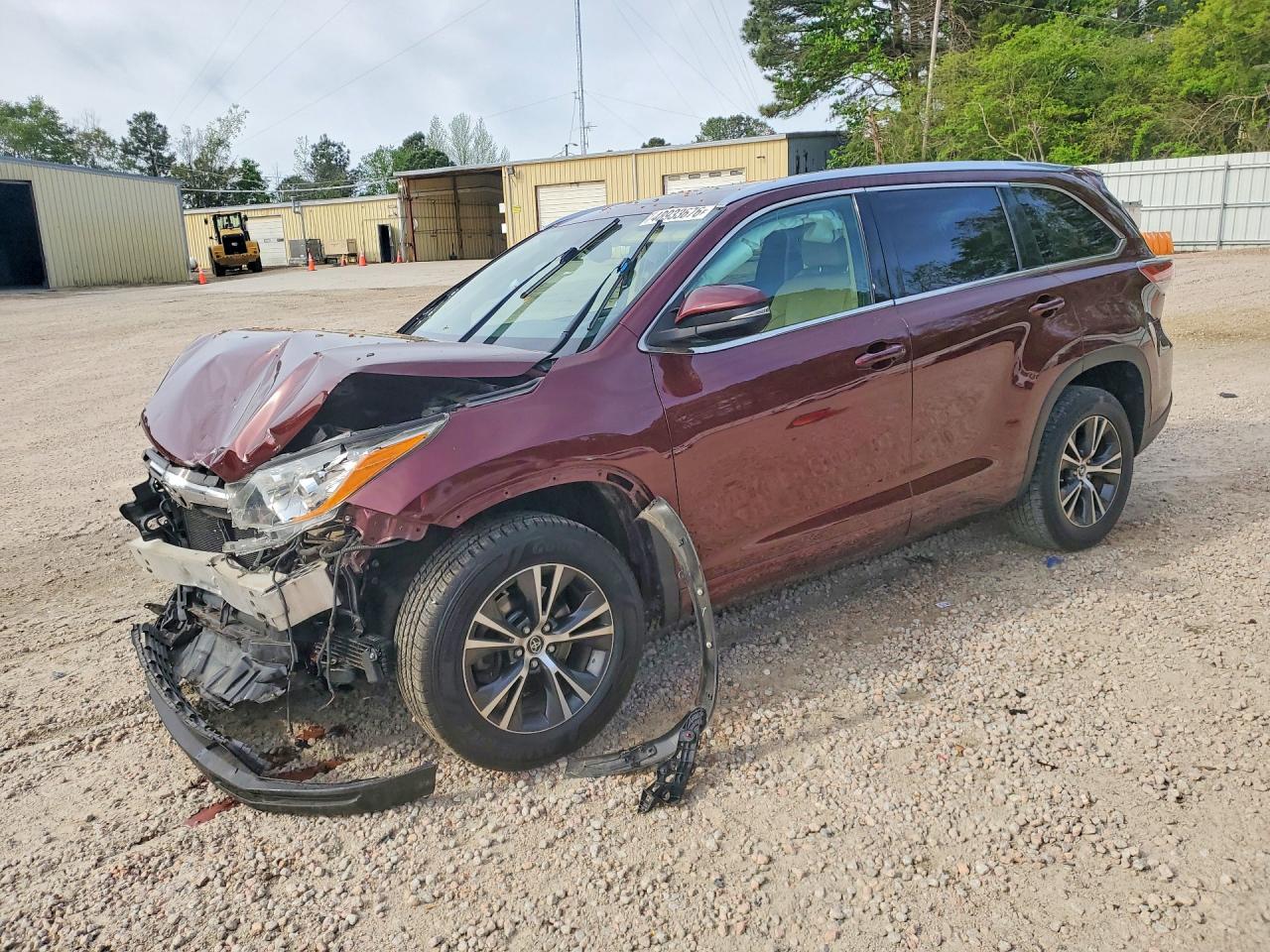 Salvage Toyota Highlander Image