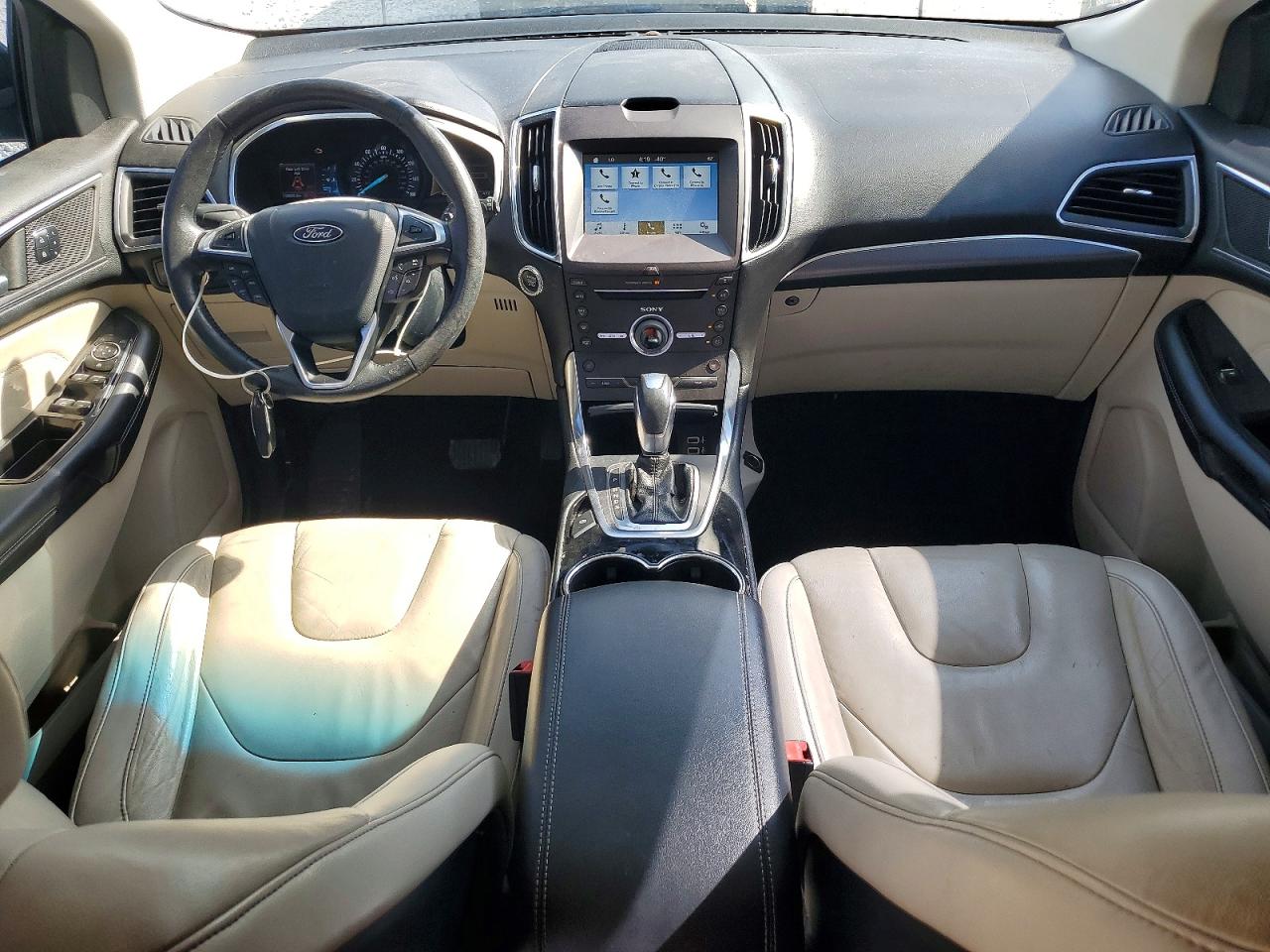 Ford Edge Titanium