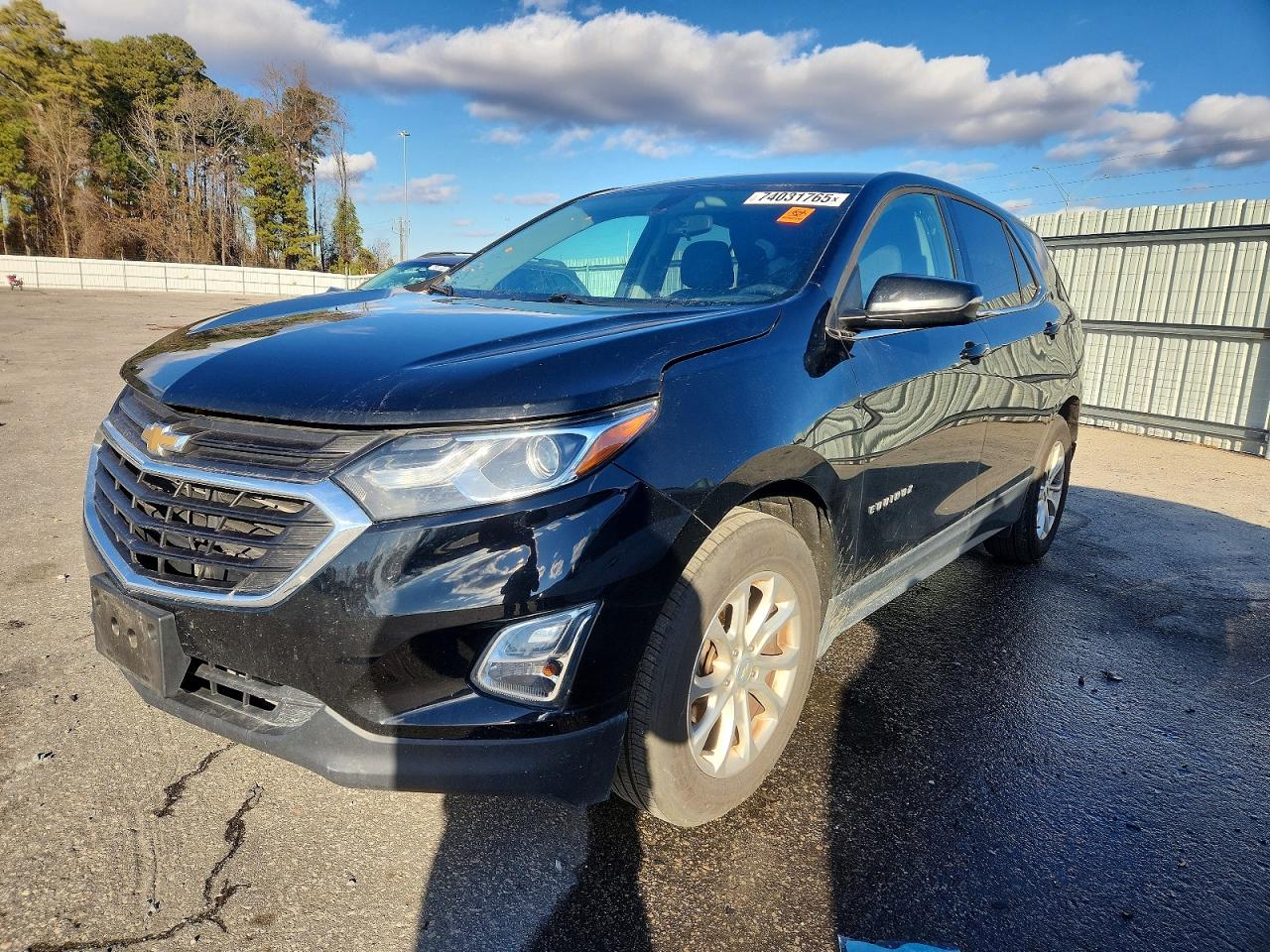 Salvage Chevrolet Equinox Image