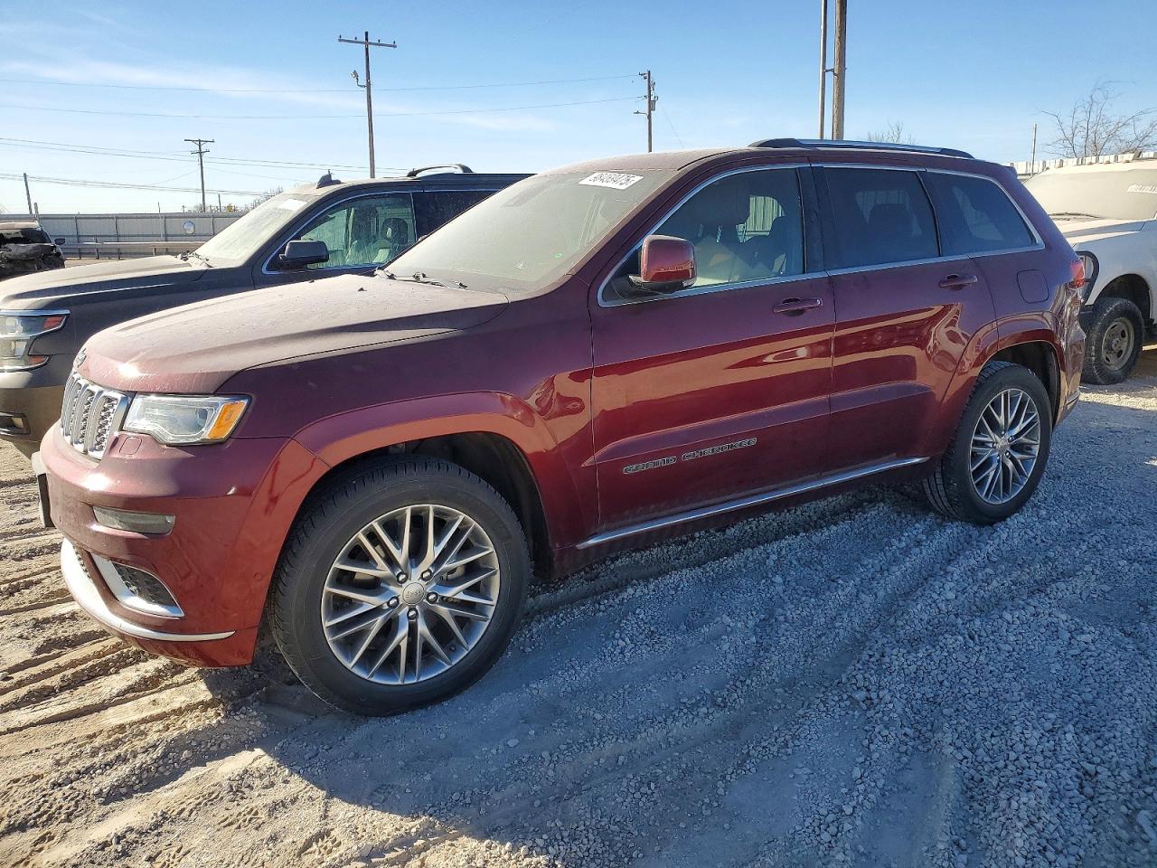 Salvage Jeep Grand Cherokee Image