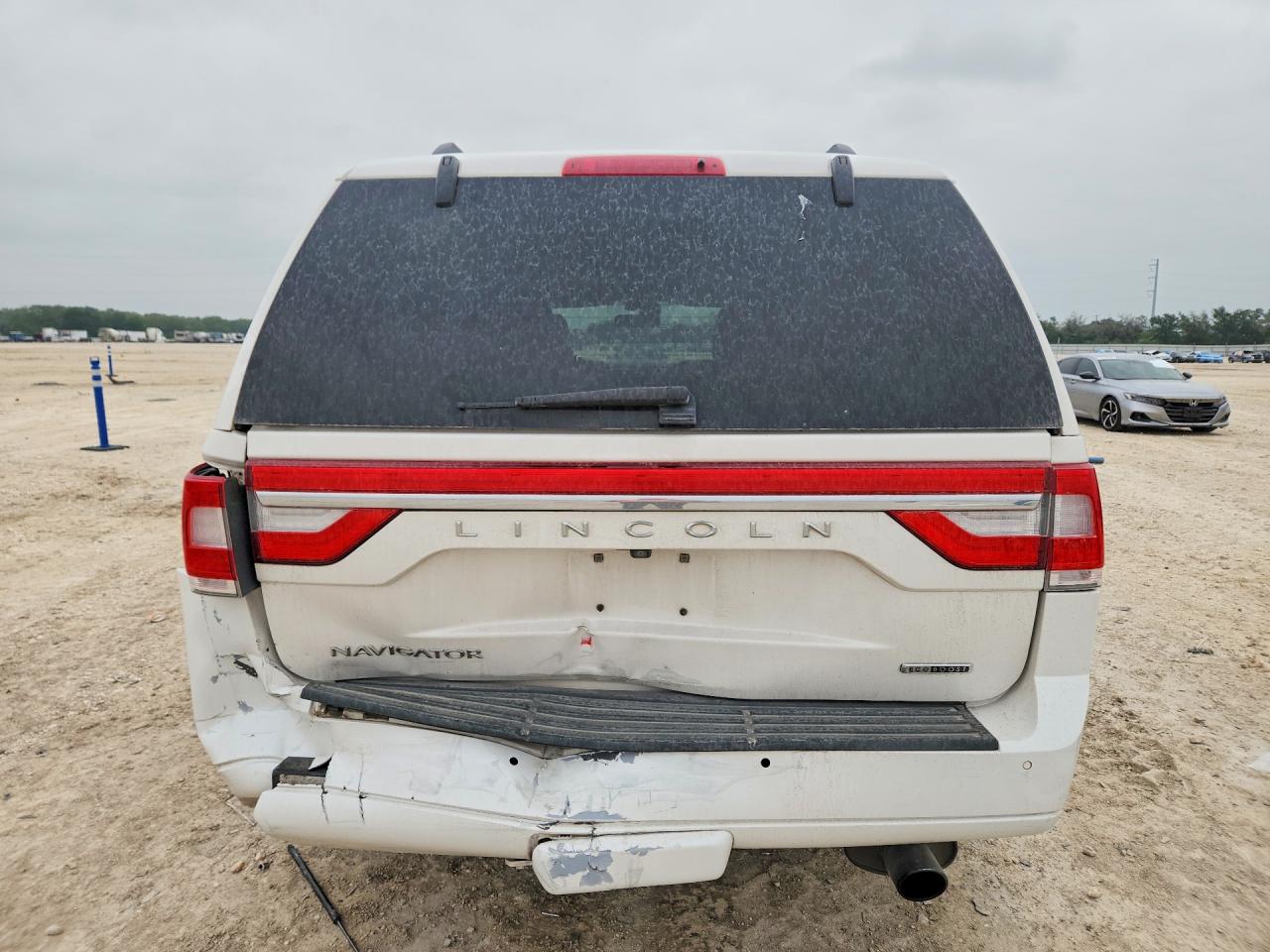 Lincoln Navigator Select