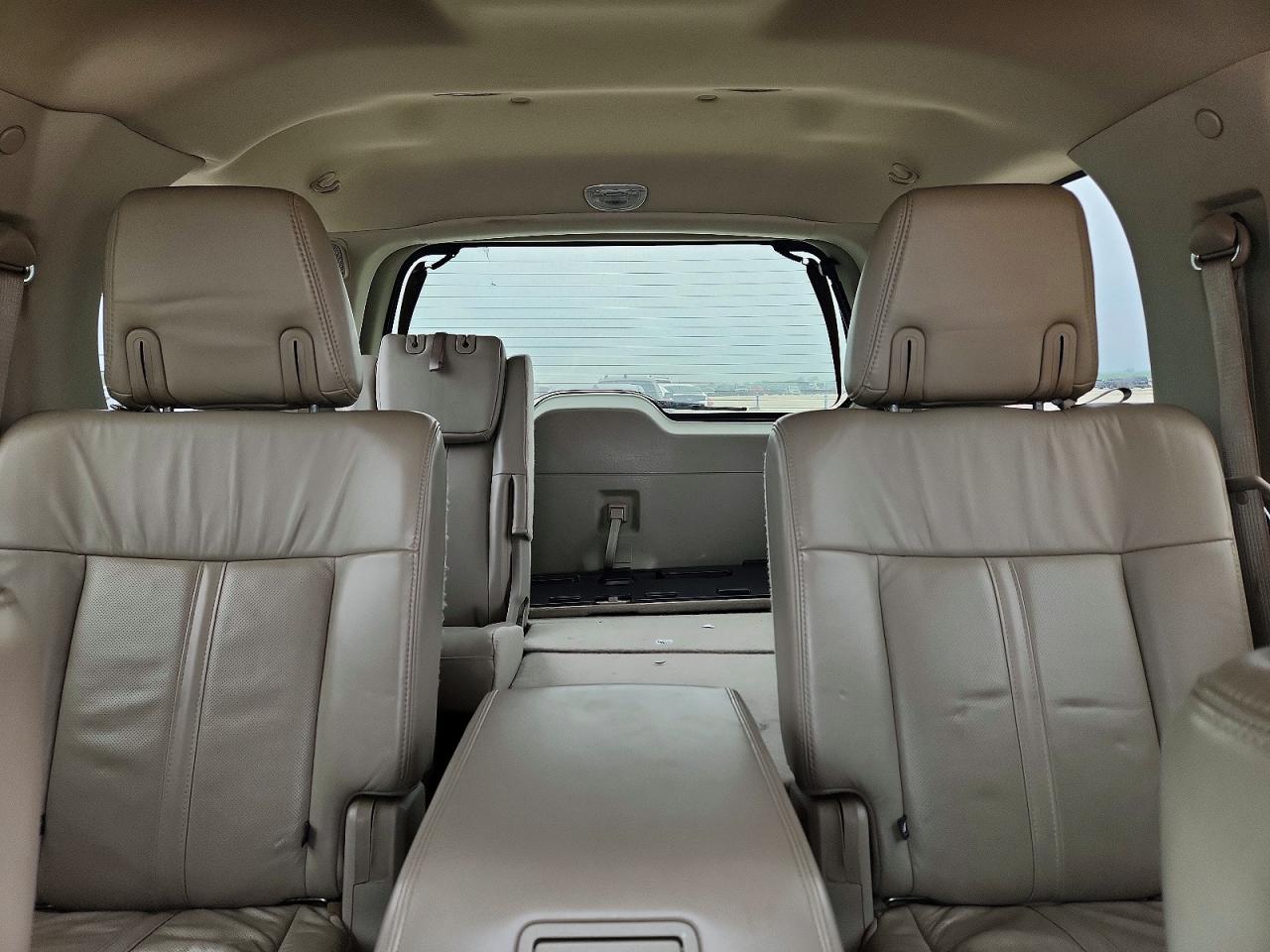 Lincoln Navigator Select