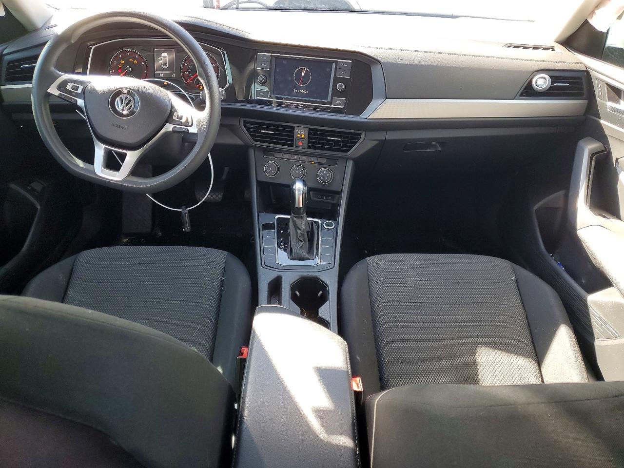 Volkswagen Jetta S