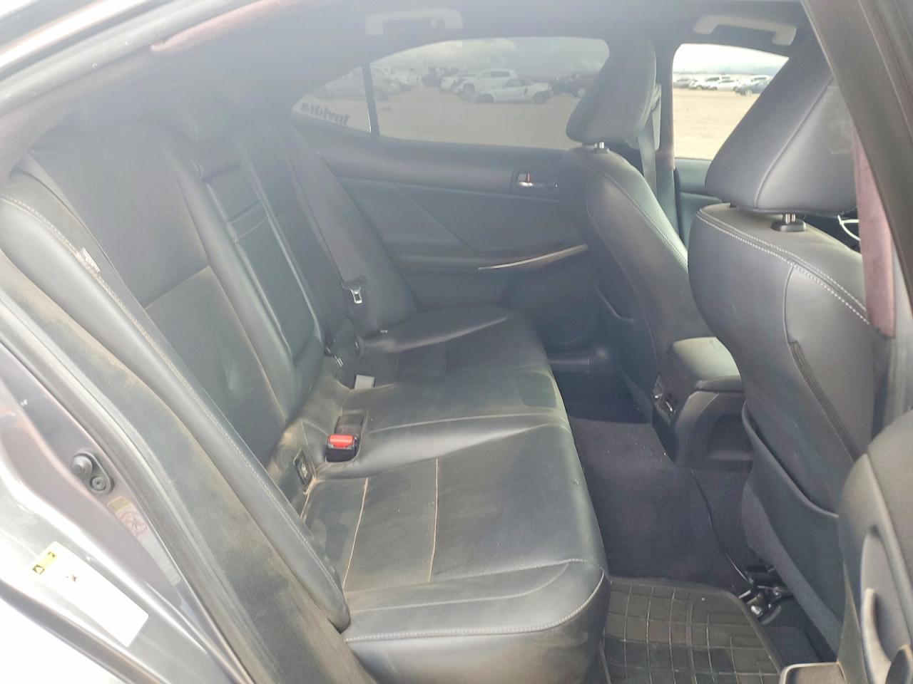 Lexus Is Base