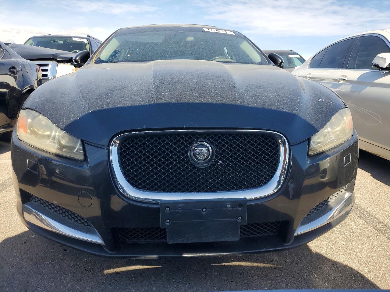 Jaguar X-type Bas