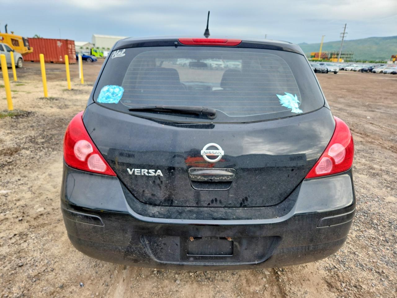 Nissan Versa 1.8 S