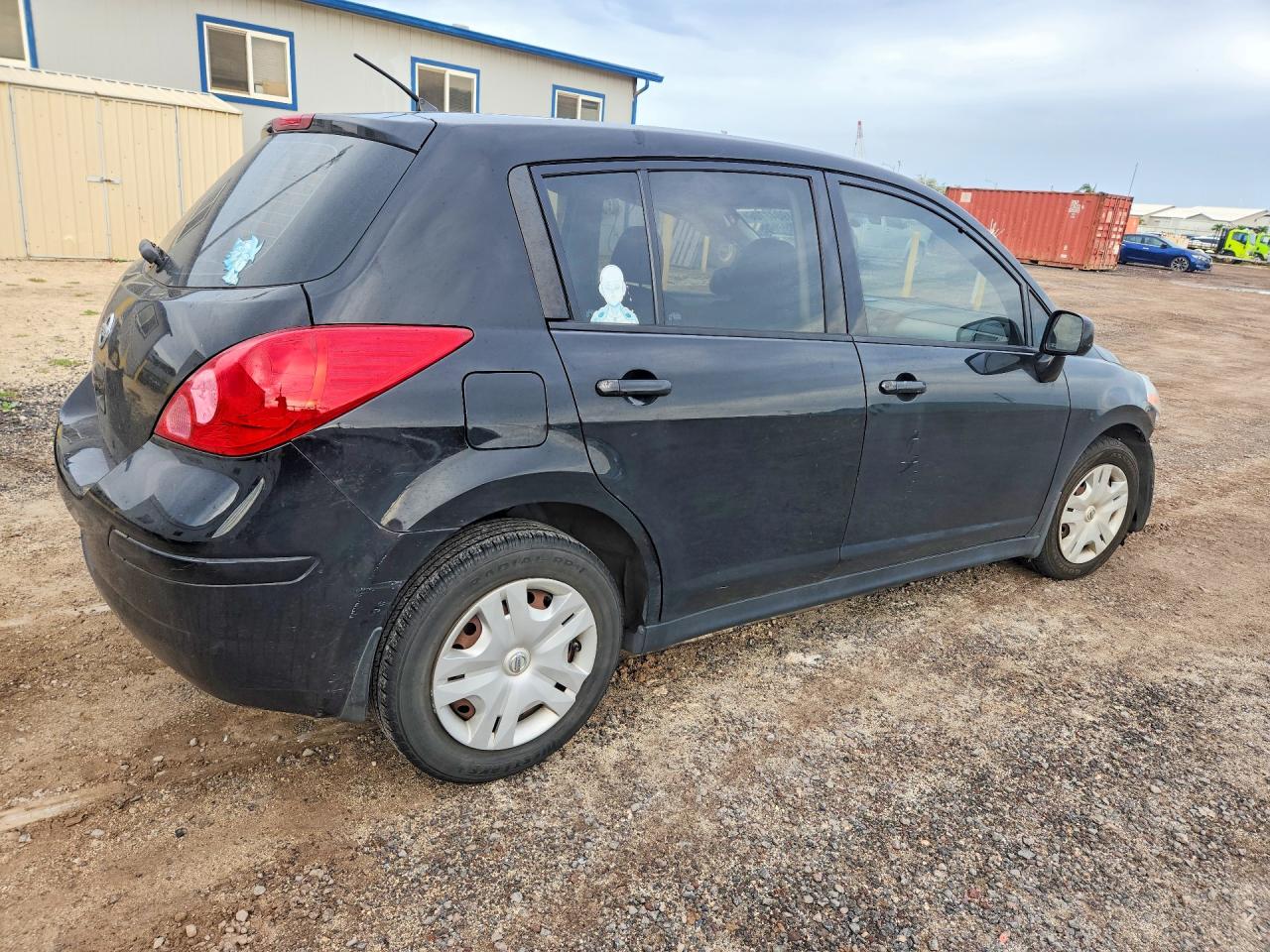Nissan Versa 1.8 S