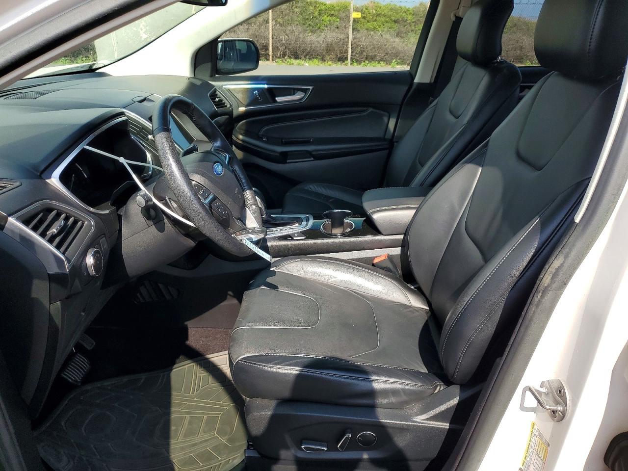 Ford Edge Titanium