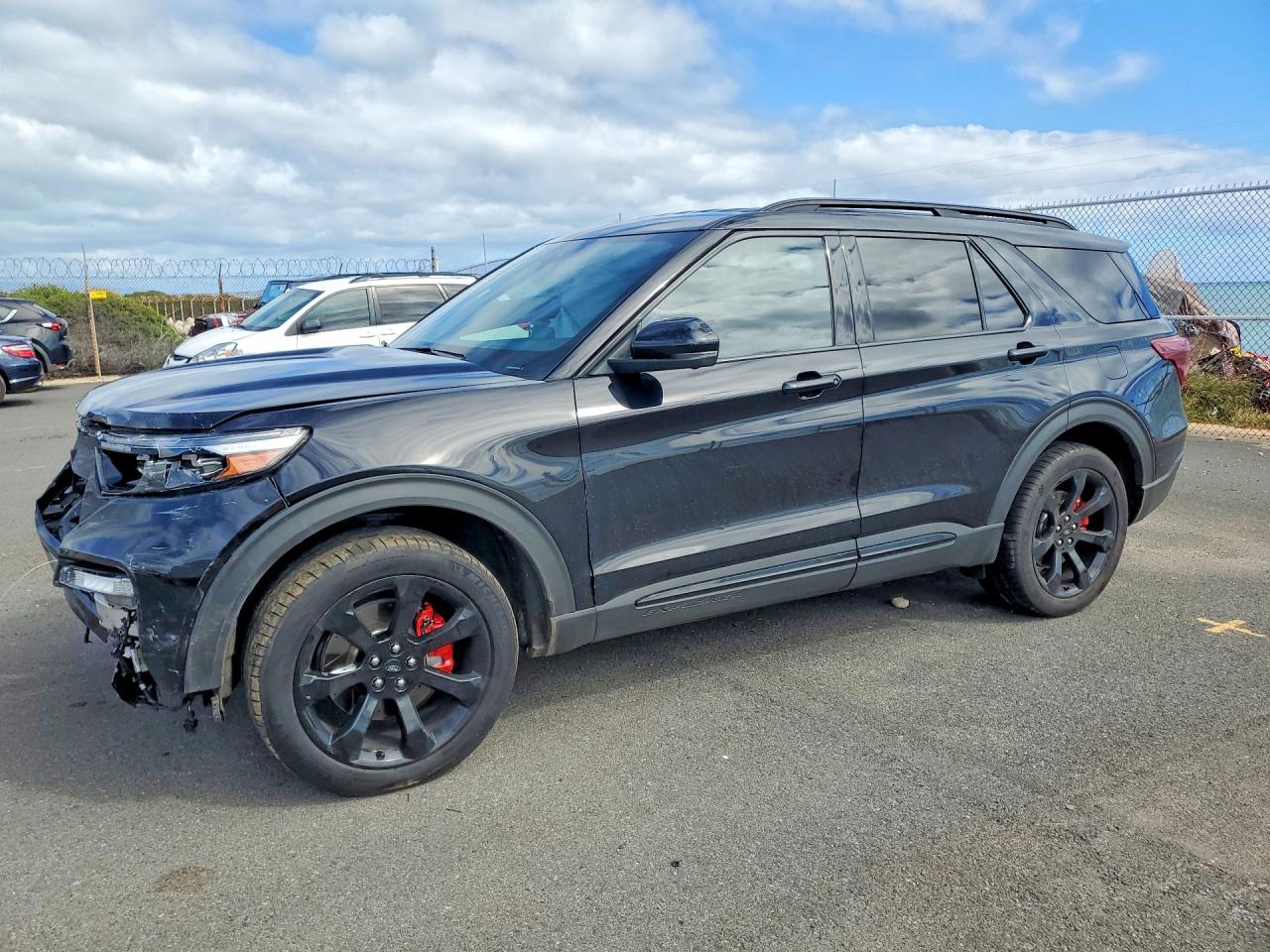 Salvage Ford Explorer Image