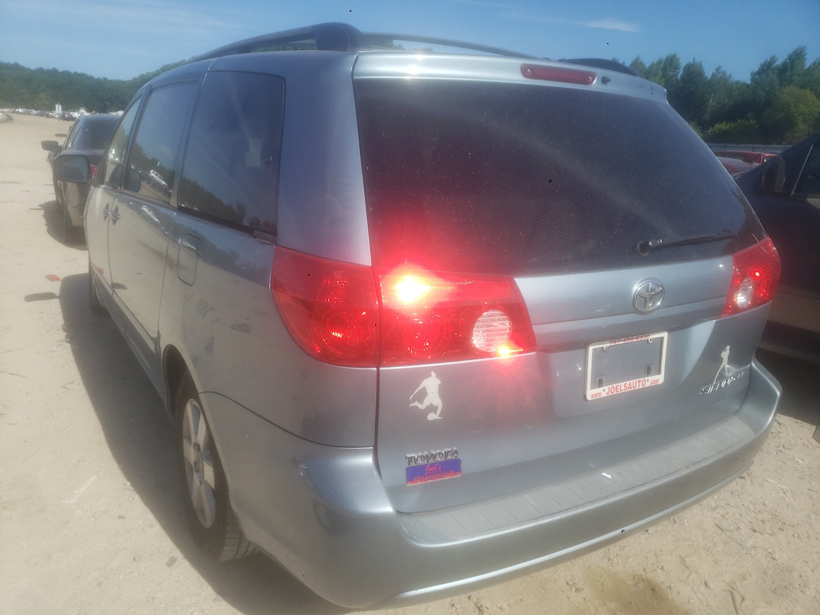 Toyota Sienna Ce