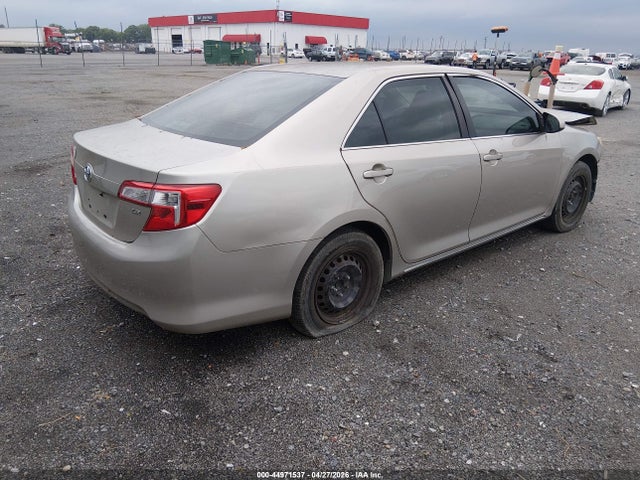 Toyota Camry Le