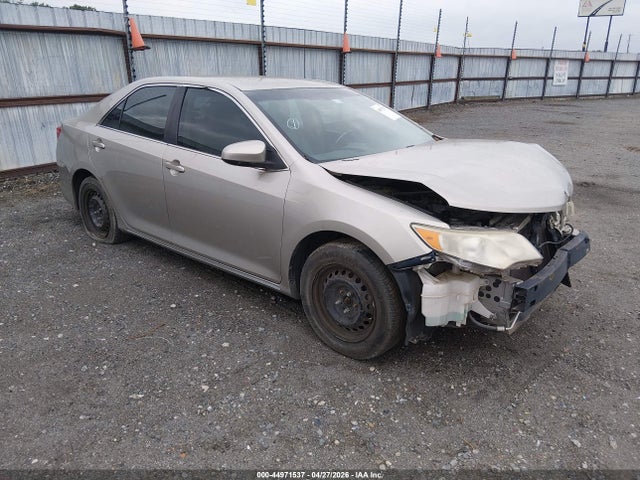 Salvage Toyota Camry Image