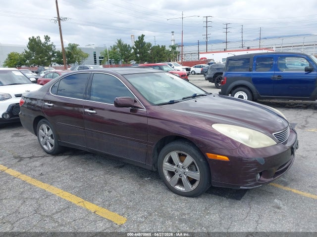 Salvage Lexus Es Image