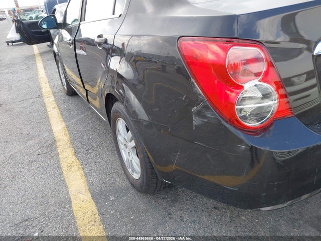 Chevrolet Sonic Lt Auto