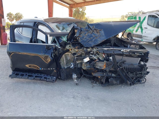 Salvage Chevrolet Equinox Image
