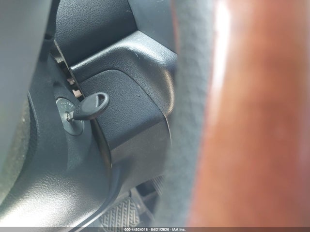 Nissan Versa 1.6 S