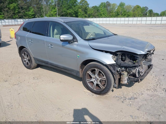 Salvage Volvo XC60 Image