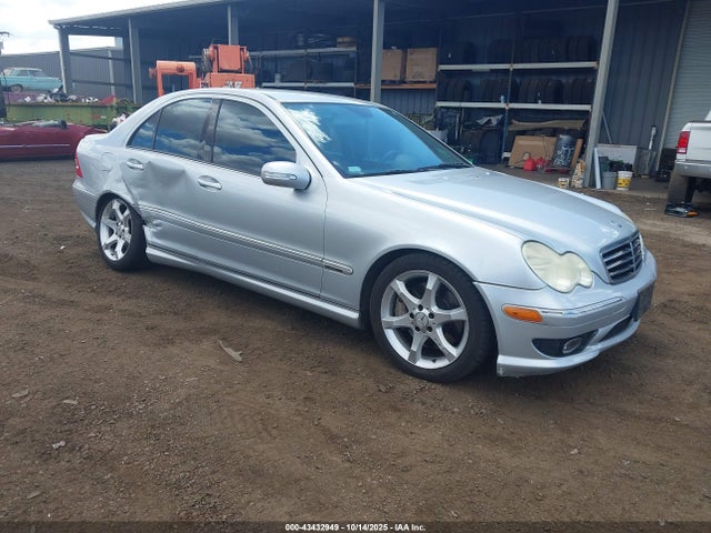Salvage Mercedes-Benz C-Class Image