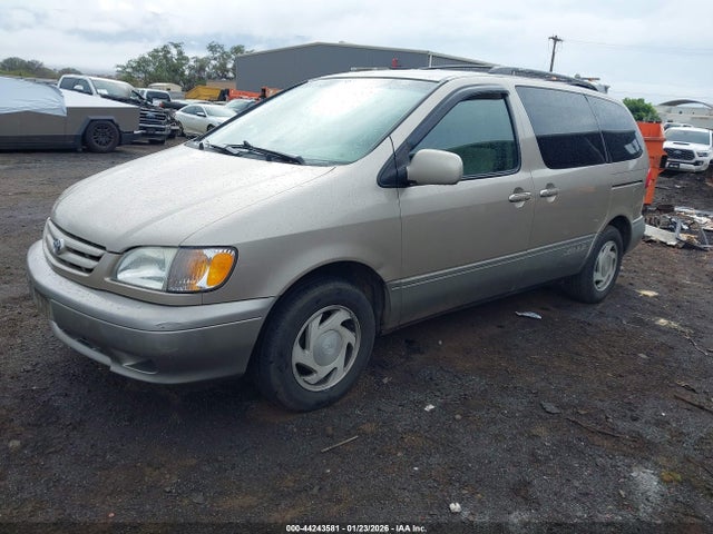 Toyota Sienna Le