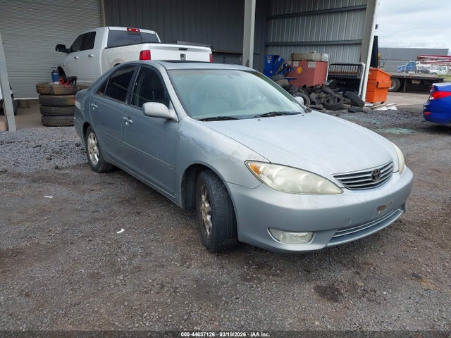 Salvage Toyota Camry Image