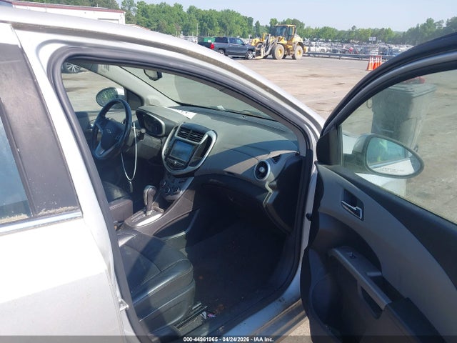 Chevrolet Sonic Premier Auto
