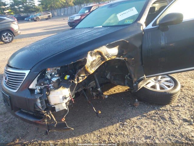 Lexus LS L