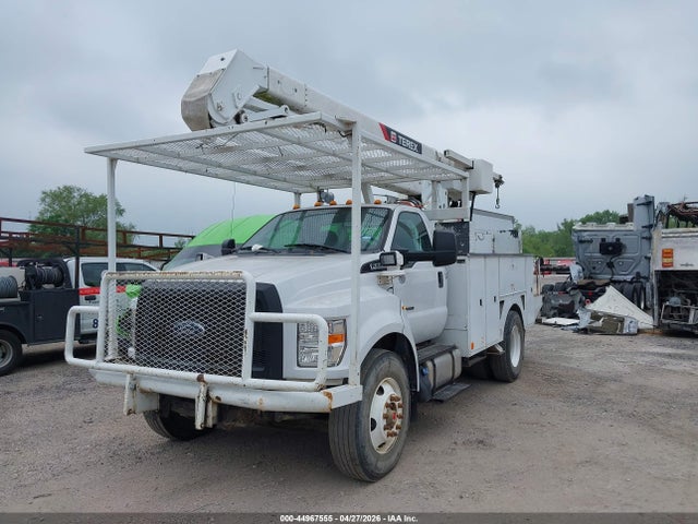 Ford F-750 Diesel