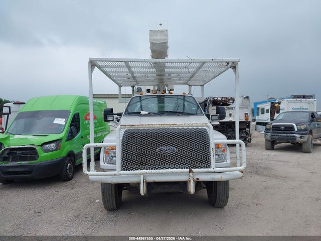 Ford F-750 Diesel