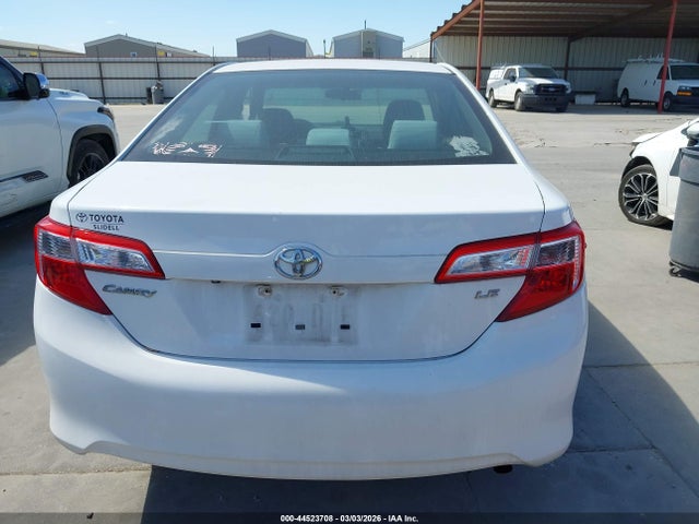 Toyota Camry Le