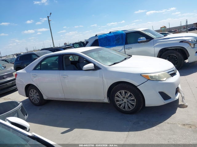 Toyota Camry Le