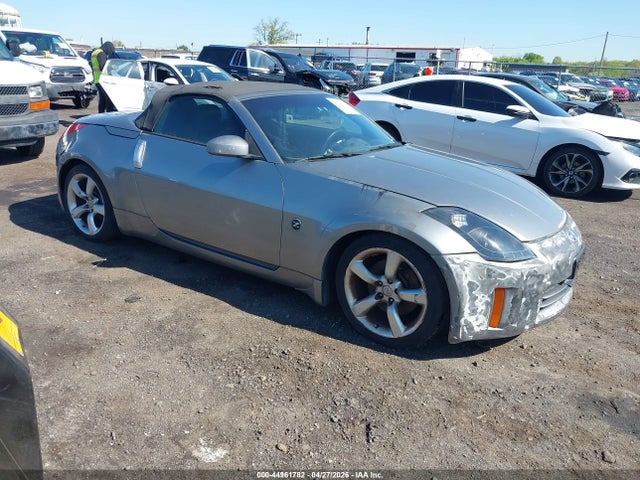 Salvage Nissan 350Z Image