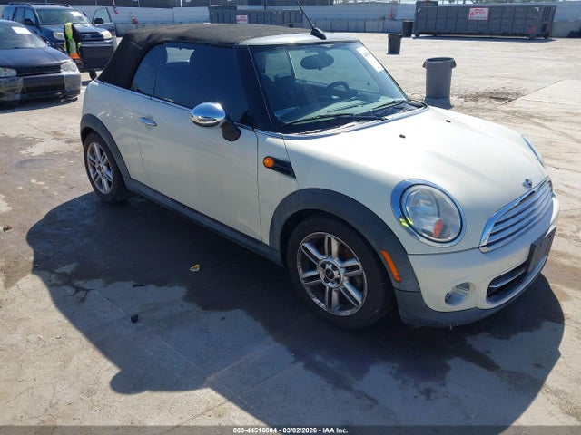 Salvage MINI Cooper Image