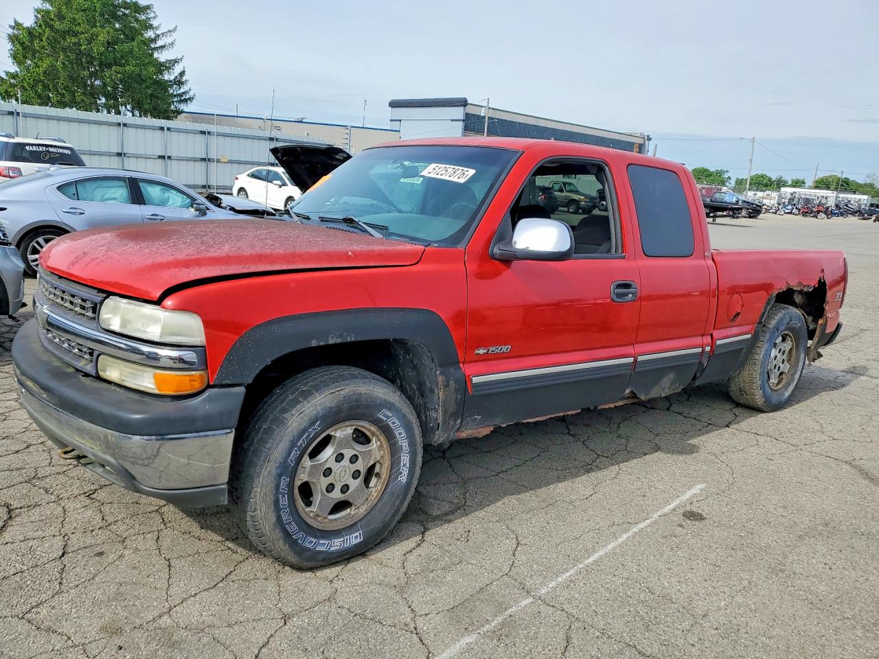 Salvage Chevrolet Silverado Image